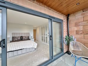 Photo 14- click for photo gallery